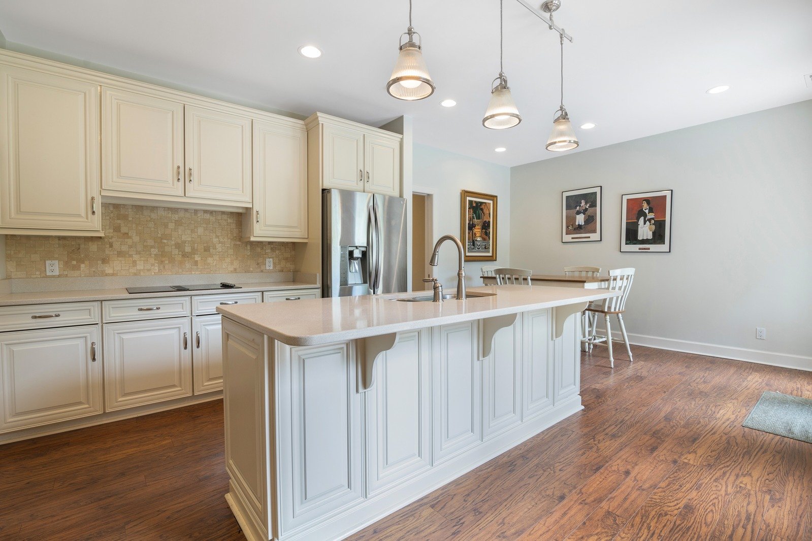 Great room with carousel ceiling