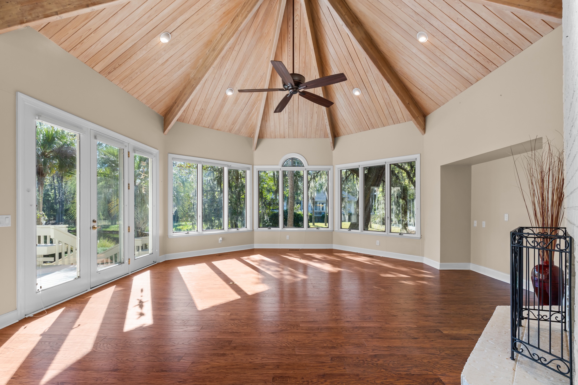 Great room with carousel ceiling